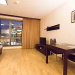 Happy Apartments - Just In Center