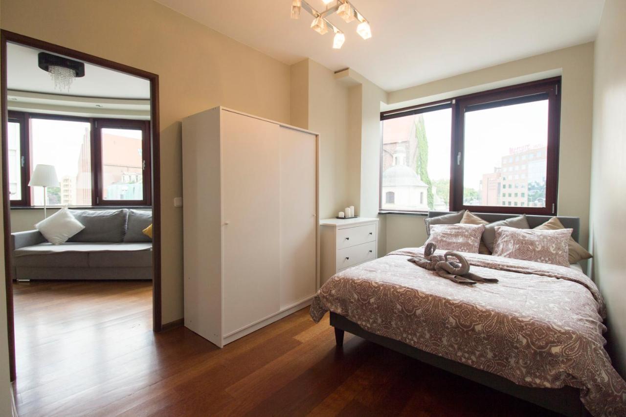 Apartment Happy - Just In Center *