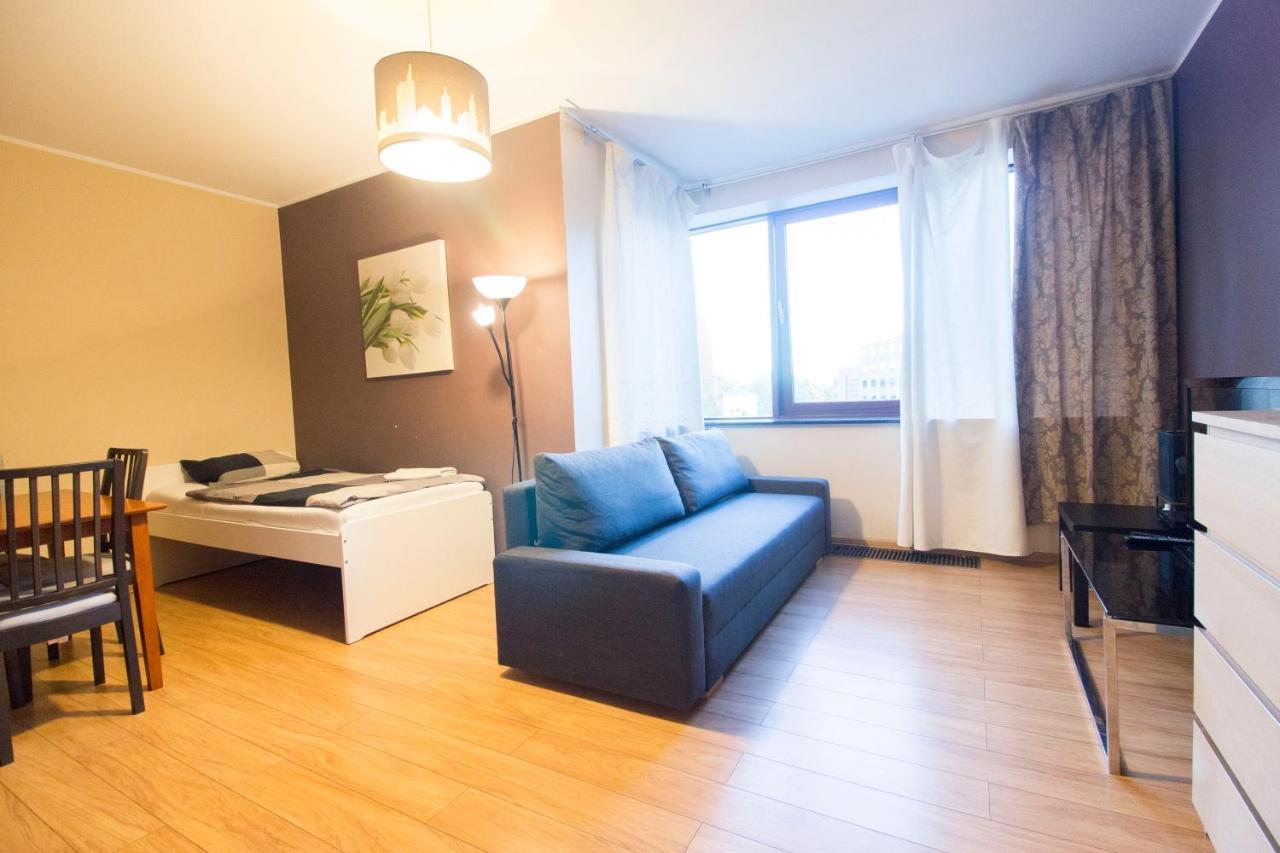 Happy - Just In Center Apartment