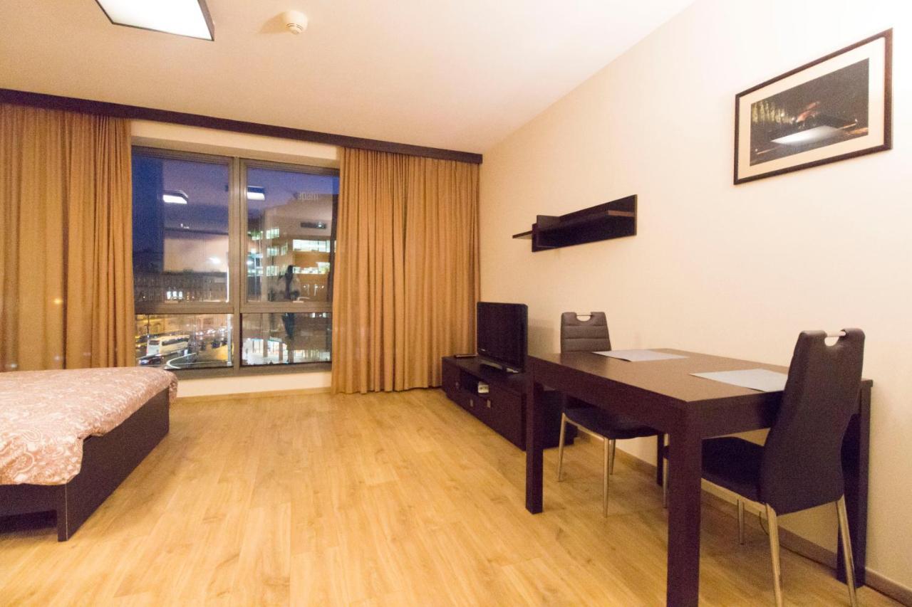 Apartment Happy - Just In Center